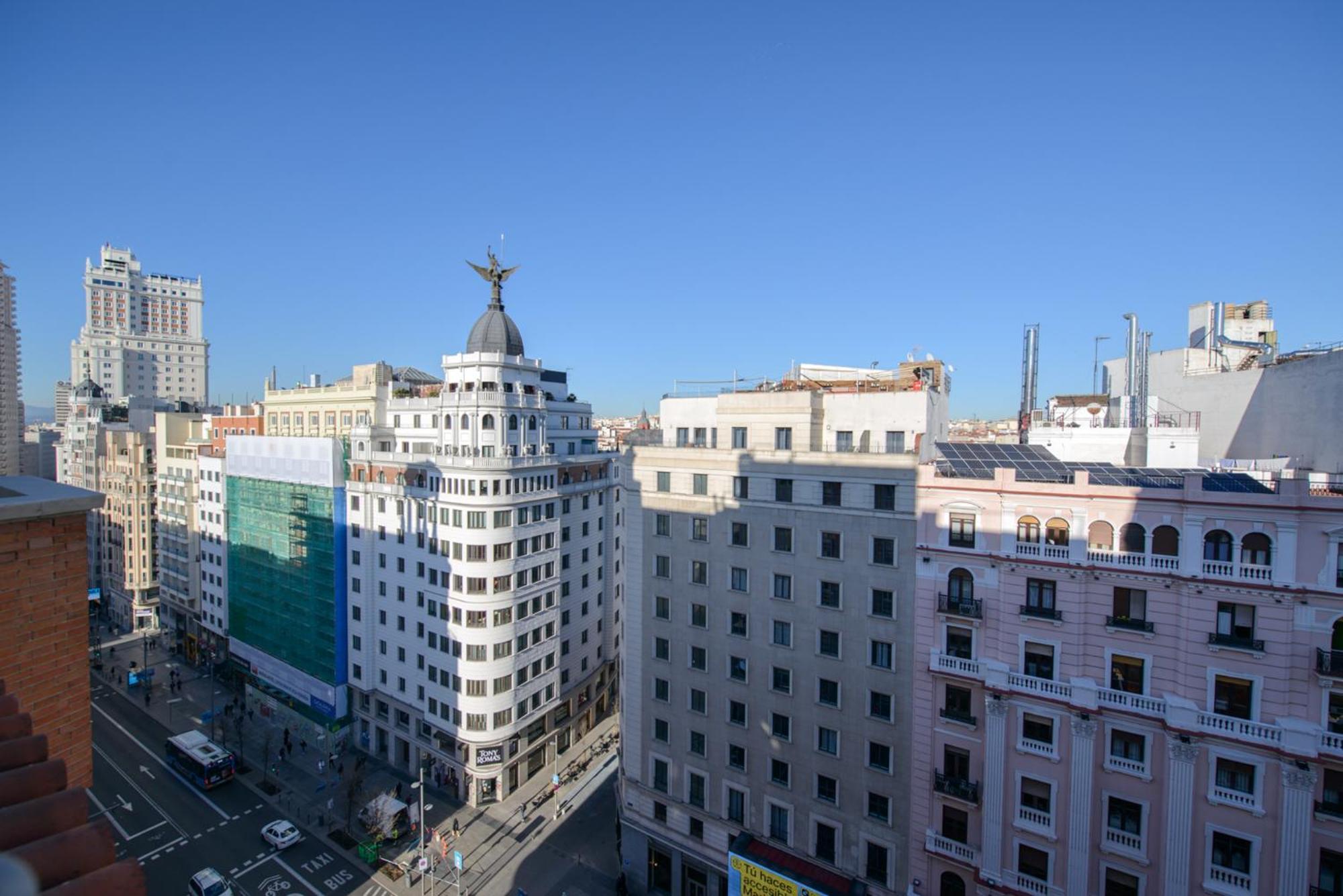 Апартаменты Gran Via Capitals By Monaro***** Мадрид Экстерьер фото
