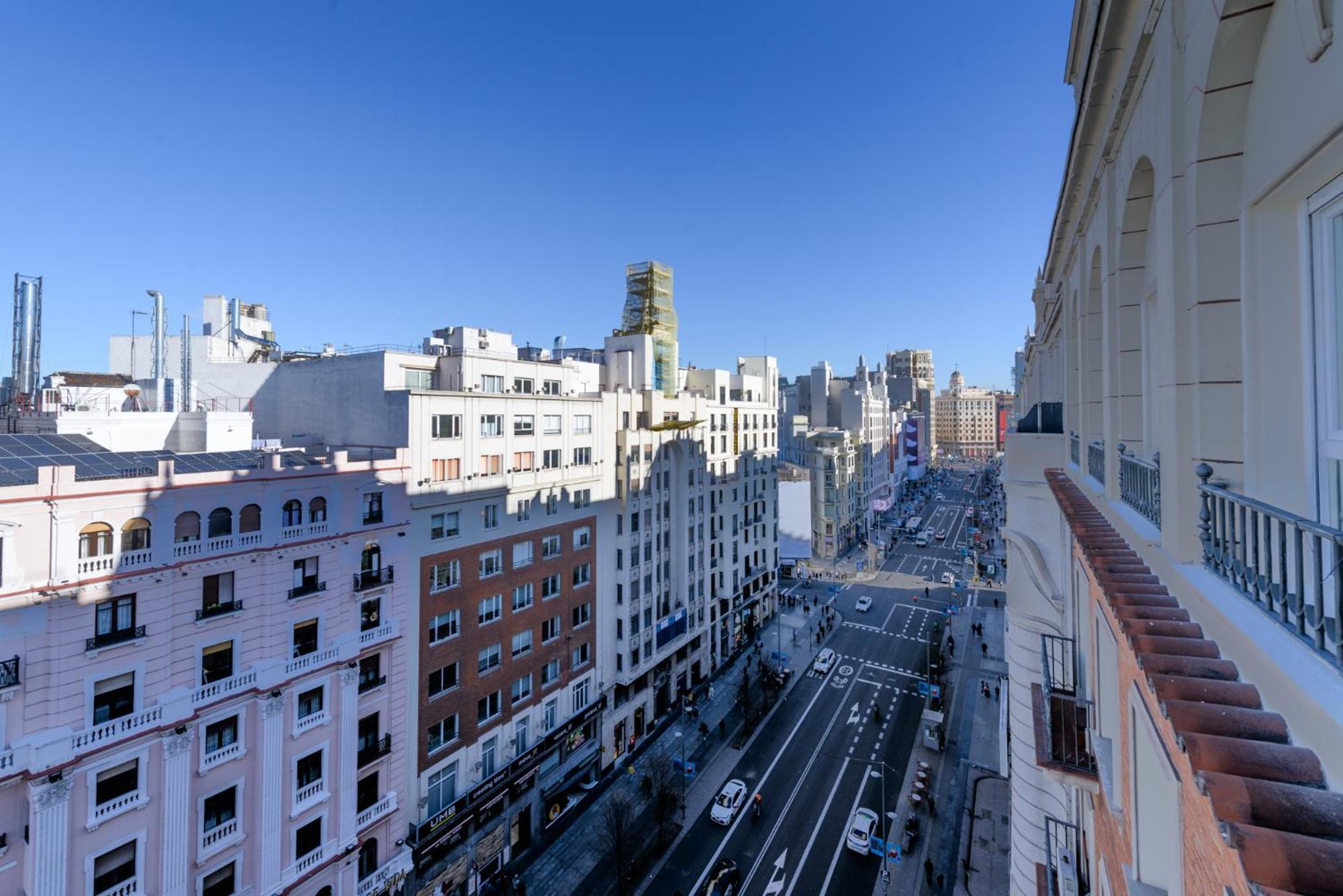 Апартаменты Gran Via Capitals By Monaro***** Мадрид Экстерьер фото